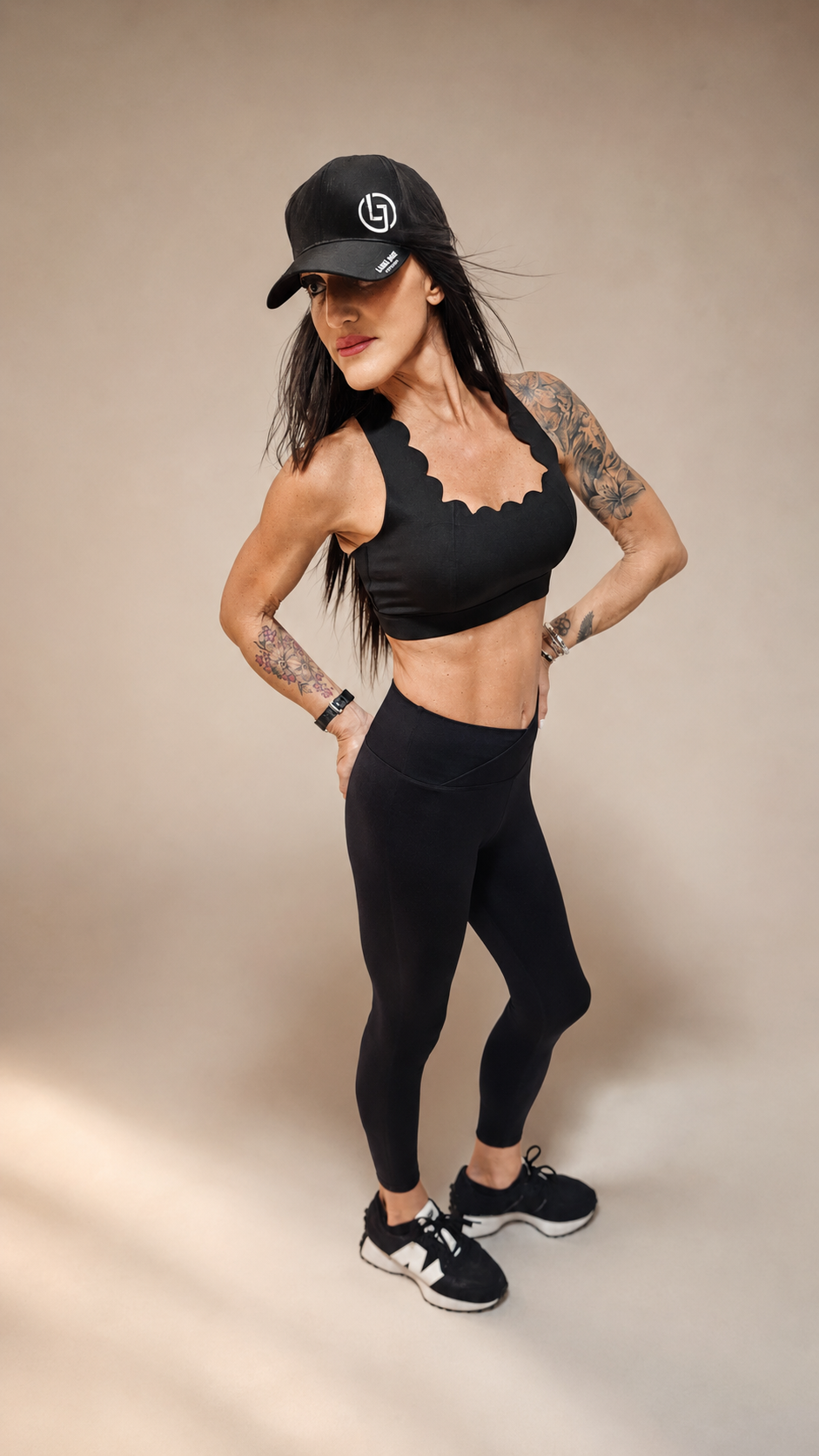 Scallop Sports Bra – Black