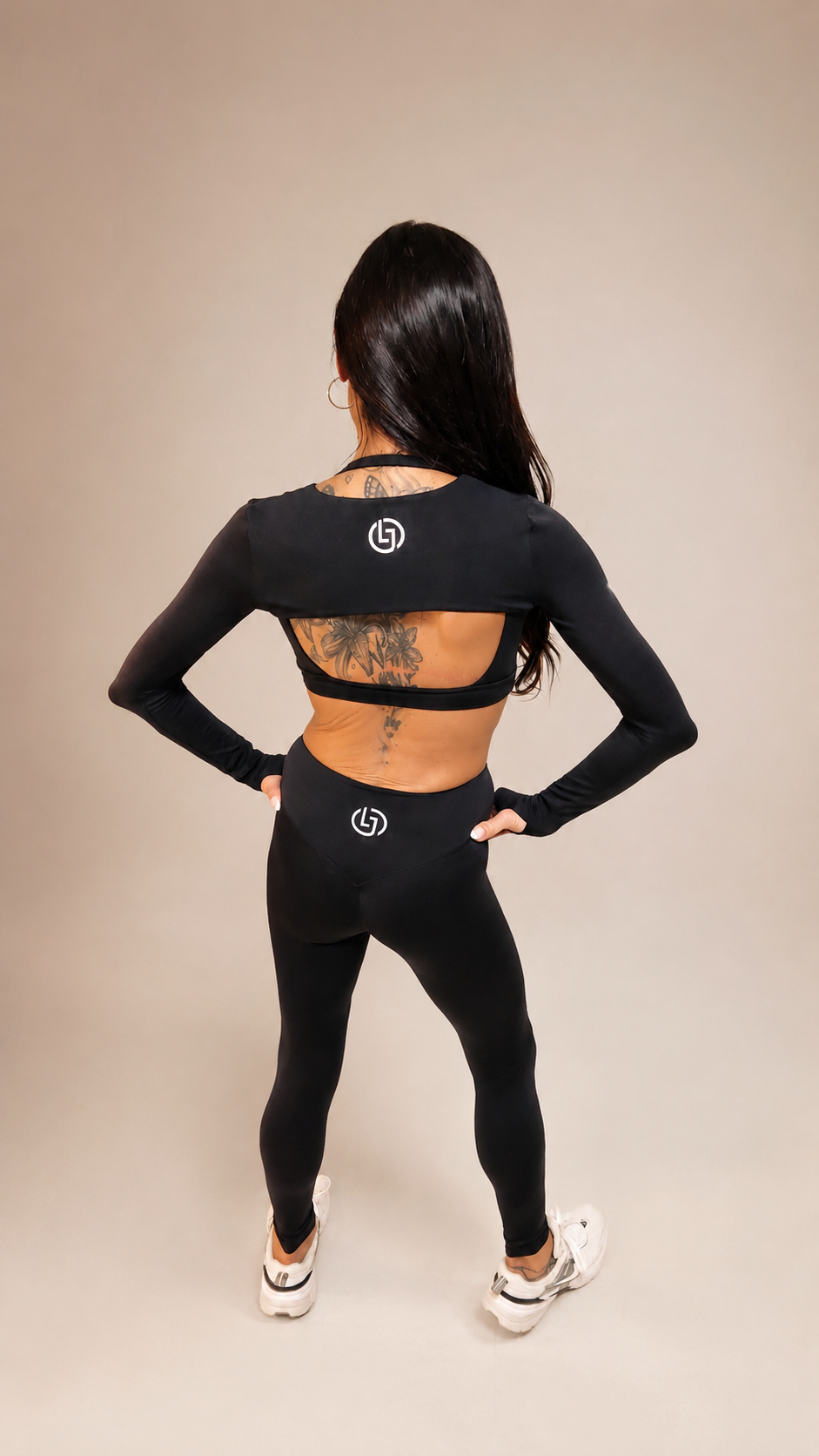Noir Sculpt Long Sleeve Crop Top
