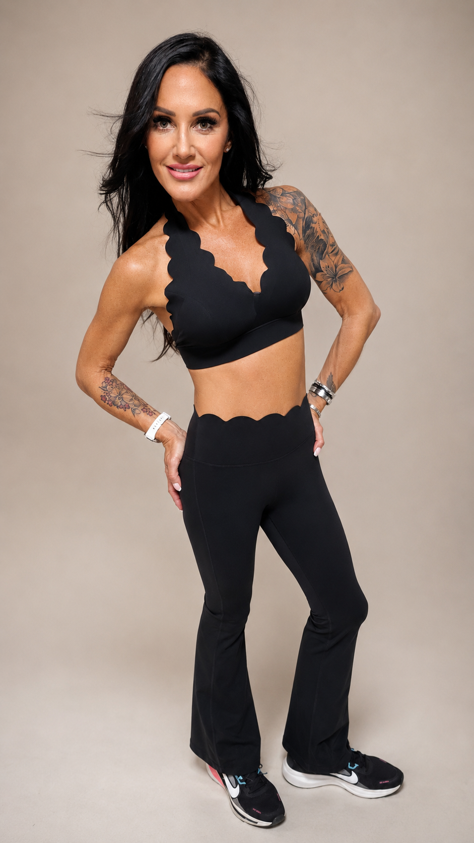 Noir Scallop Halter Flare Set