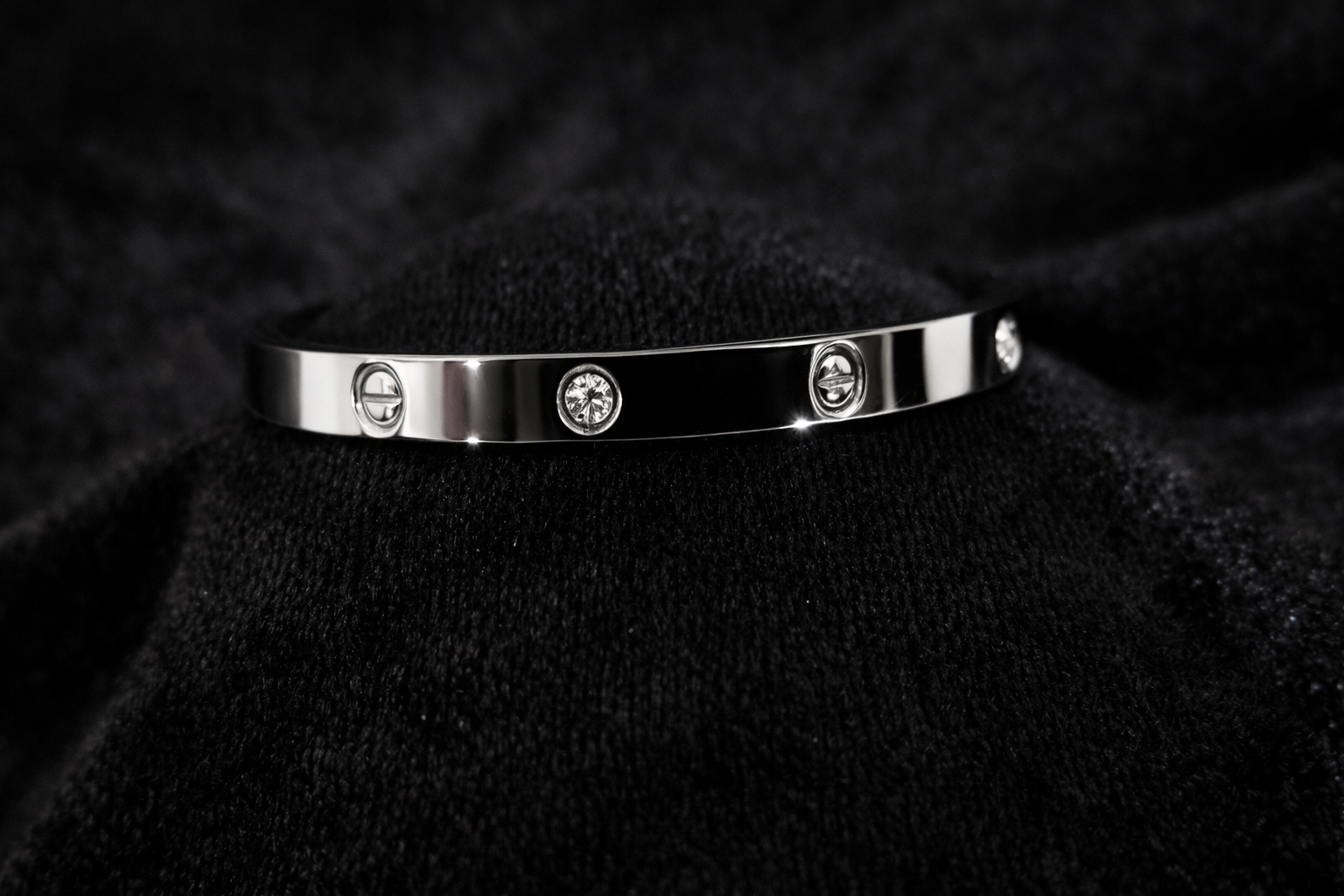 Silver Screw Detail Bangle