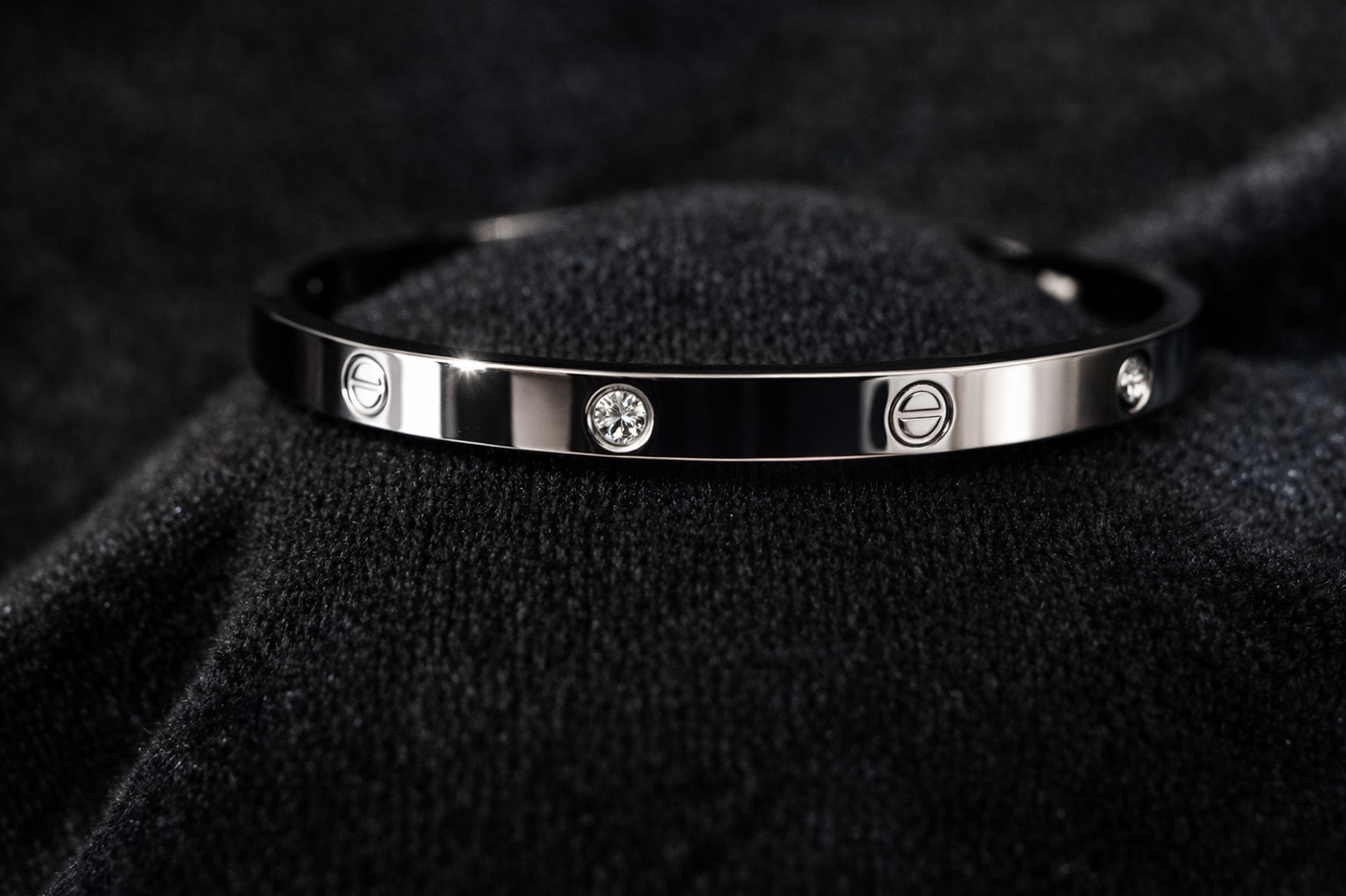 Silver Screw Detail Bangle