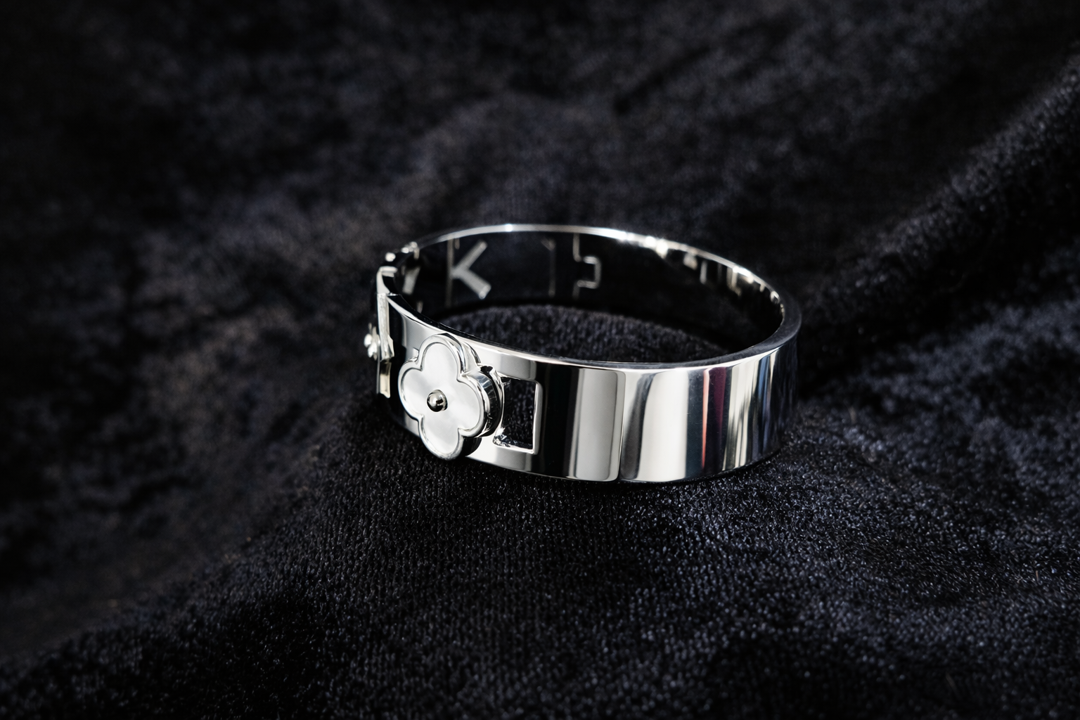 Gold Floral Bangle