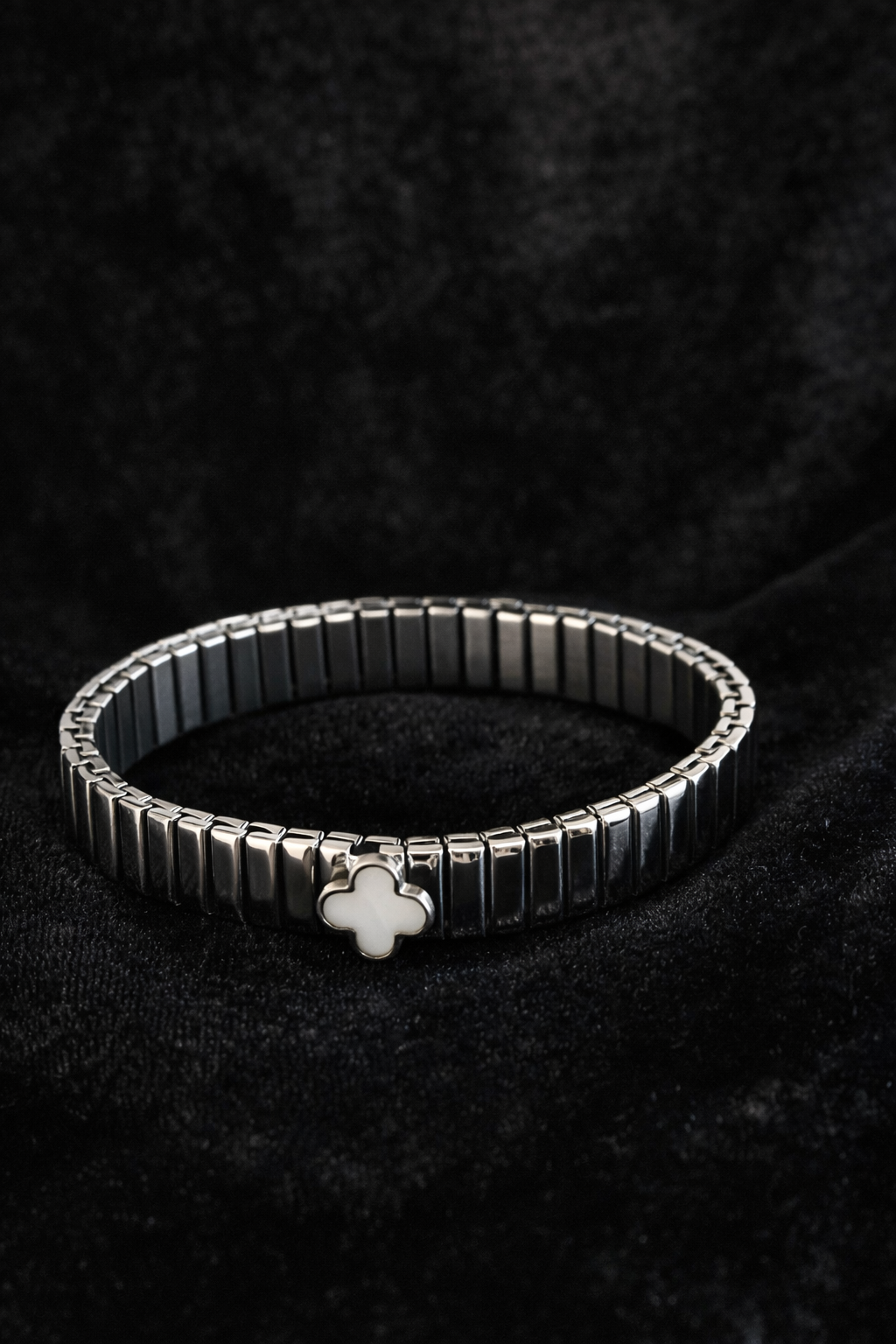 Silver Clover Mother-of-Pearl Bangle