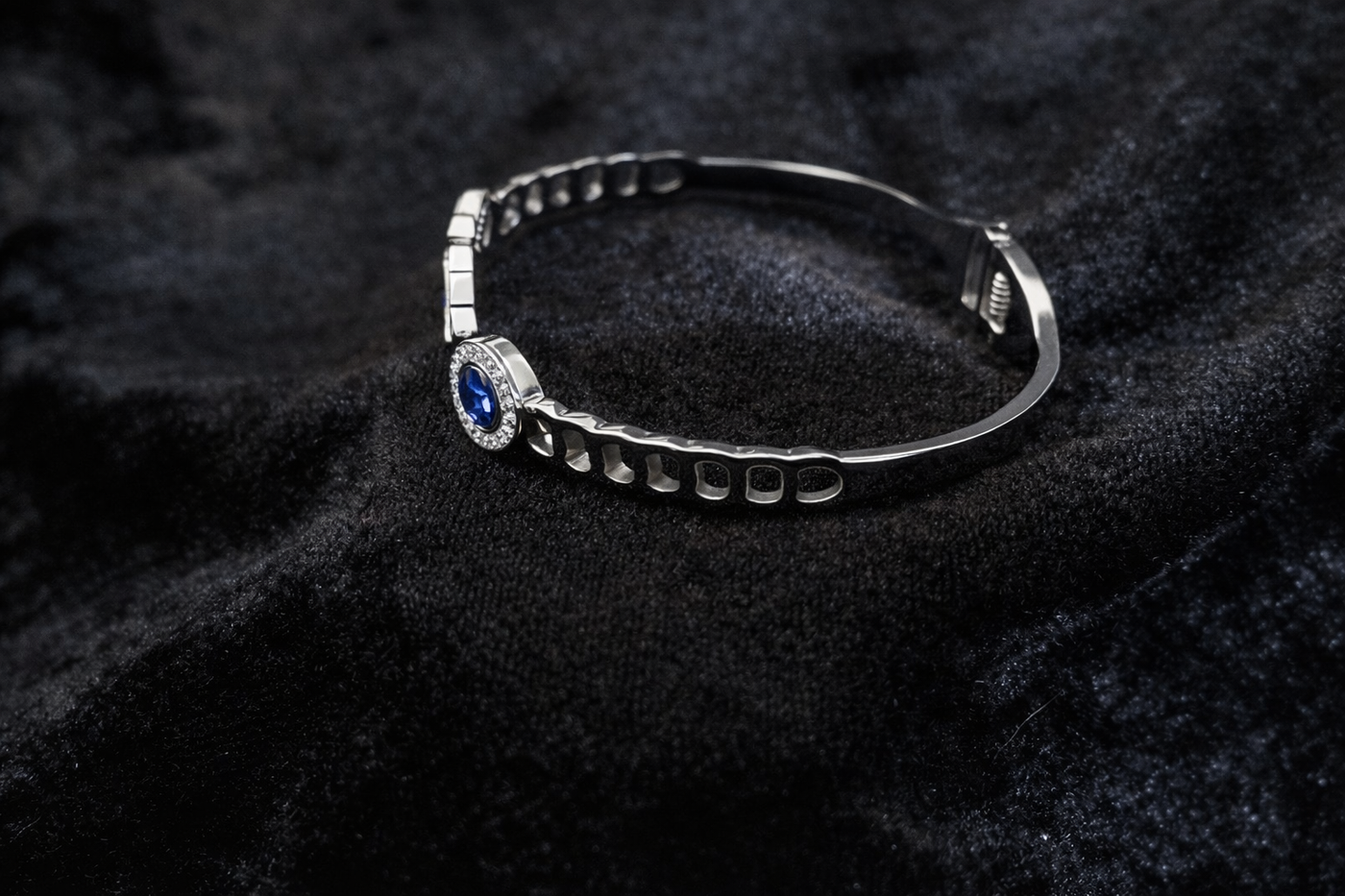 Silver Evil Eye Bracelet with Blue Crystals