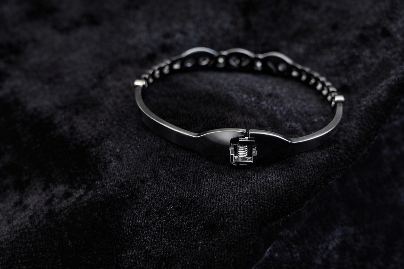 Silver Evil Eye Bracelet with Blue Crystals