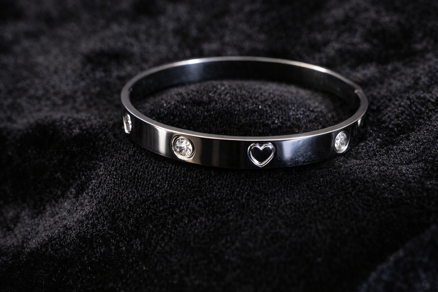 Heart & Crystal Stainless Steel Bangle