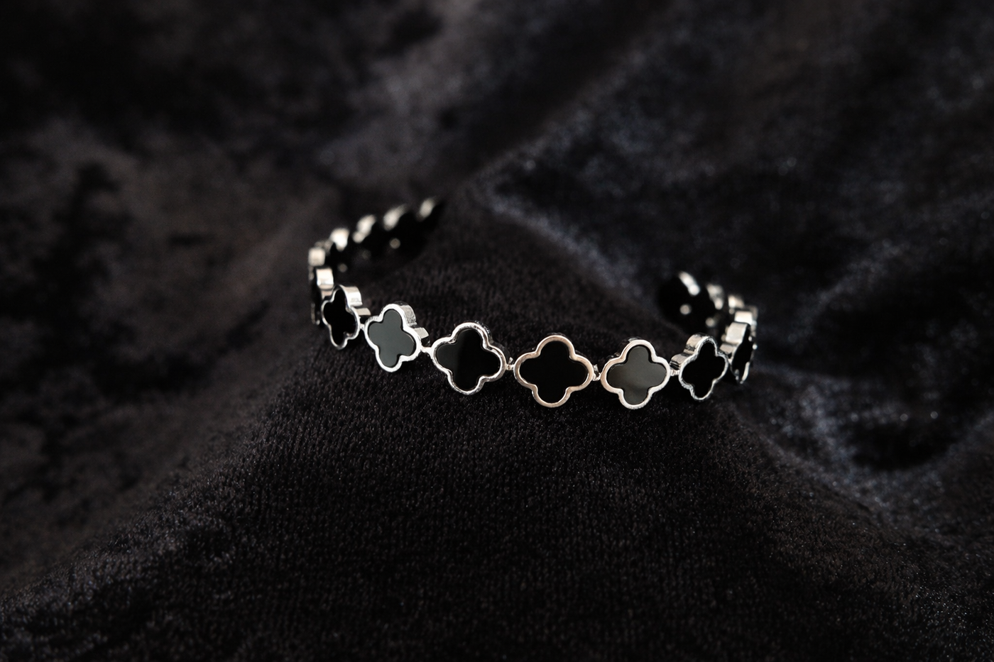 Black Clover Link Bracelet