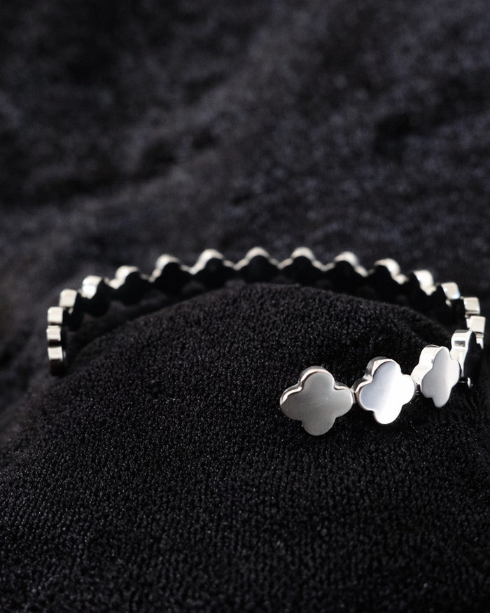 Black Clover Link Bracelet