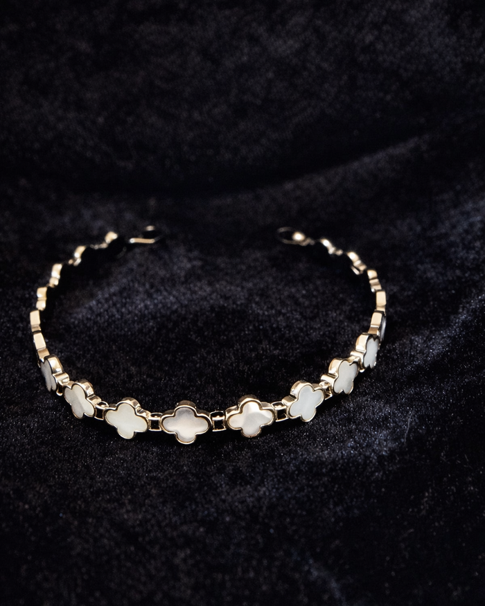 Silver Clover Link Bracelet with Mother of Pearl