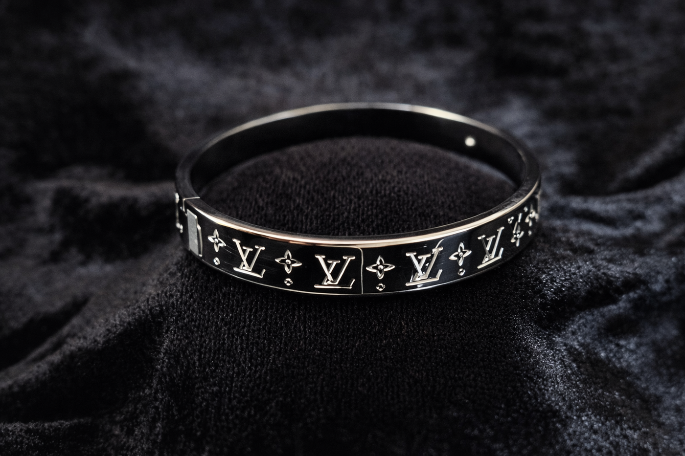 Silver Signature Bangle Bracelet