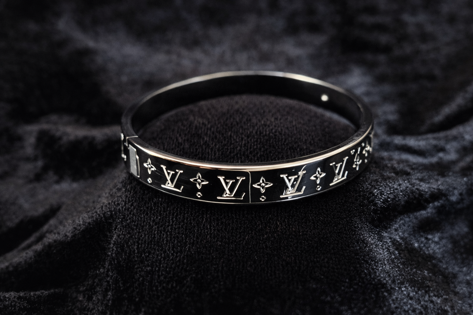 Silver Signature Bangle Bracelet