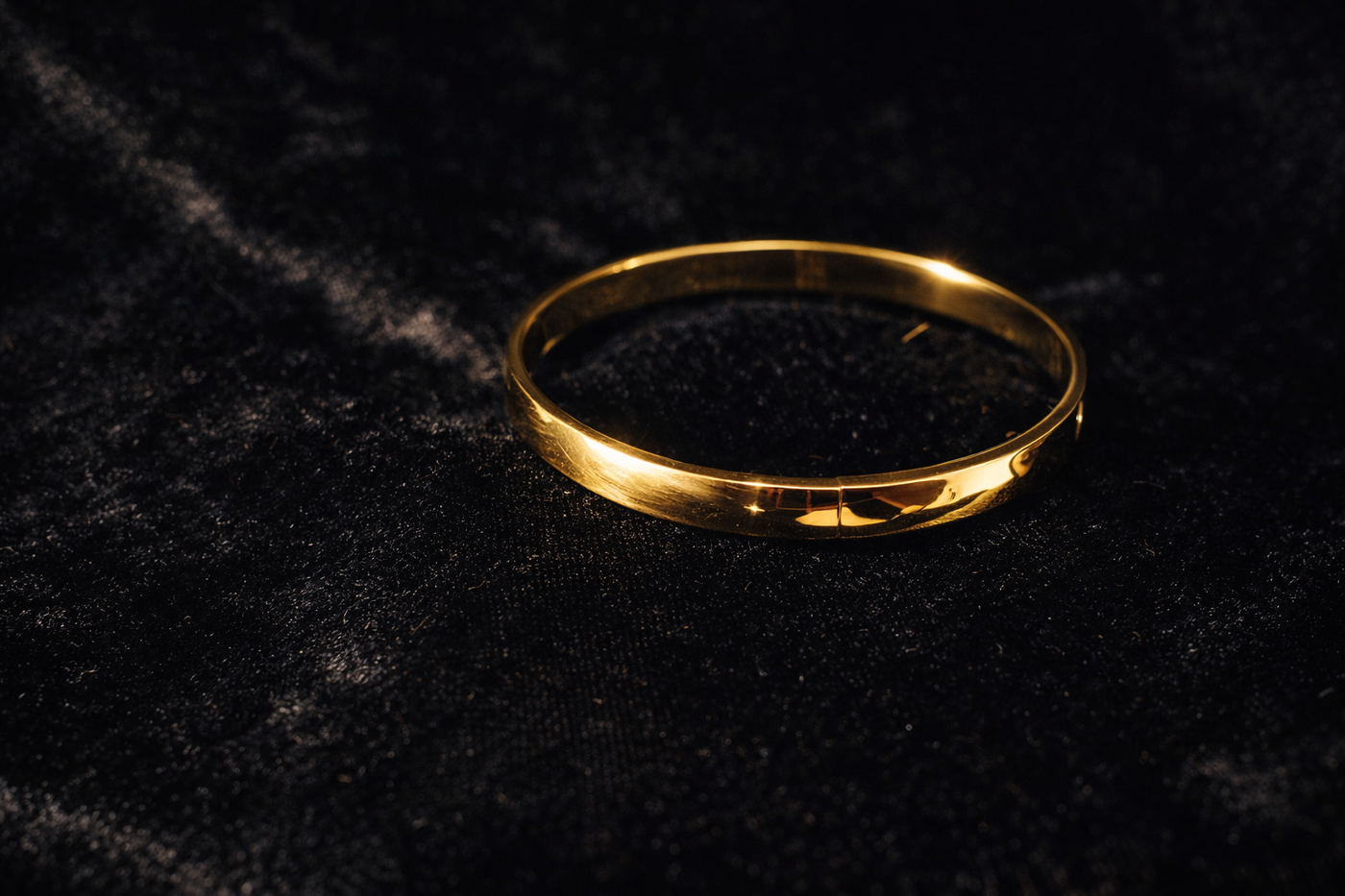 Gold Screw-Detail Bangle with Crystal Accent